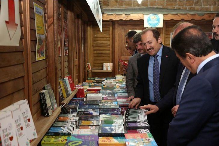 Tarihi Taşhan’da Kitap Şenliği G5