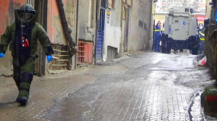 Hakkari&rsquo;de Ş&uuml;pheli Poşet Alarmı