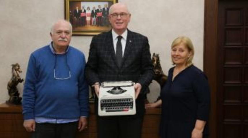 &Ouml;nder Baloğlu&rsquo;nun Daktilosu Odunpazarı&rsquo;na Emanet