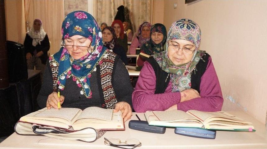 Sarıg&ouml;l&rsquo;de Kur&rsquo;an Kurslarına Yoğun İlgi
