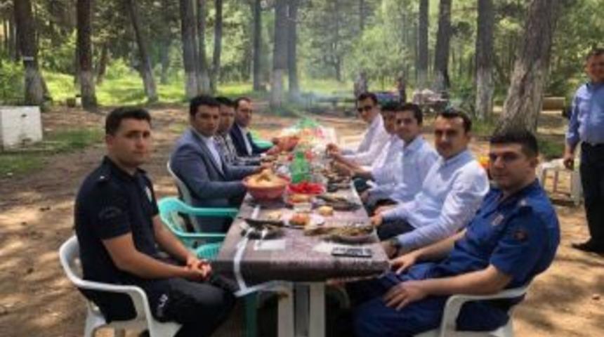 Kaymakamlar Altıntaş’ta Buluştu