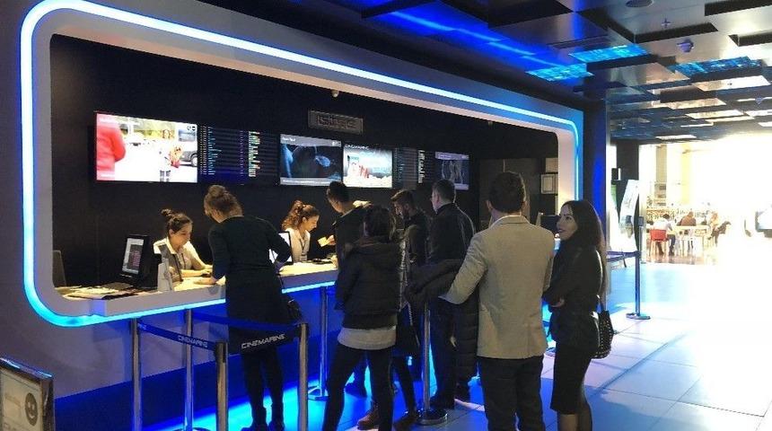 Trafikte Beklerken Bile Sinema Biletini Kolay Ve Ucuza Alın