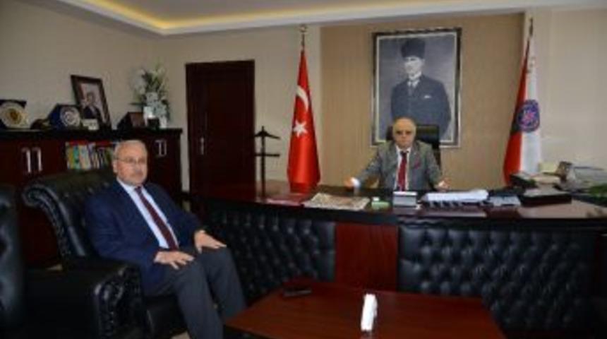 Vali Necati Şent&uuml;rk, İl Emniyet M&uuml;d&uuml;rl&uuml;ğ&uuml;&rsquo;n&uuml; Ziyaret Etti