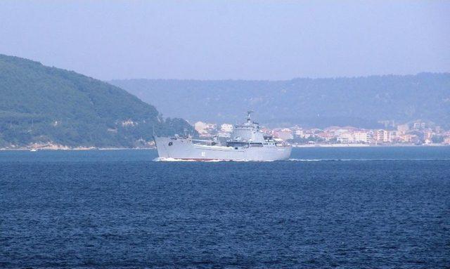 Rus Savaş Gemisi Çanakkale Boğazı’ndan Geçti