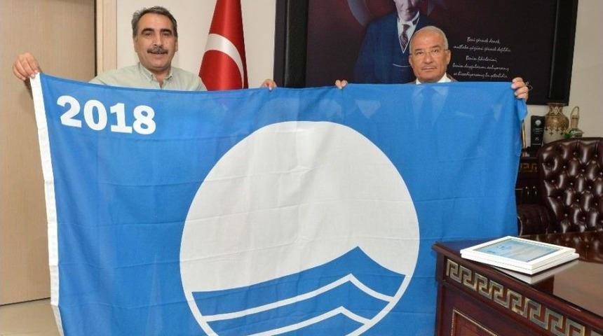Mersin&rsquo;de Halk Plajlarında İkinci Mavi Bayrak Susanoğlu&rsquo;na