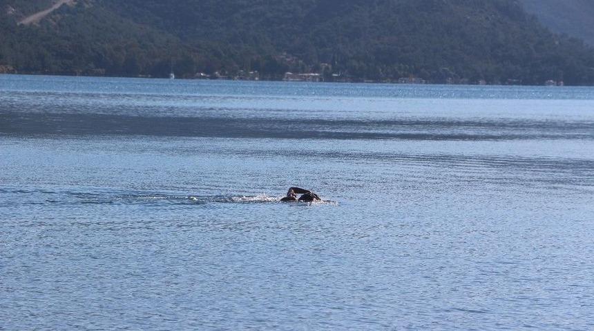 Marmaris&rsquo;te Kış Ortasında Deniz Keyfi