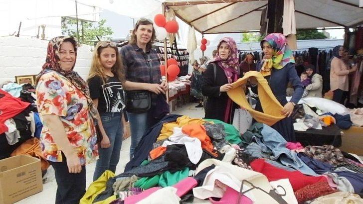Burhaniye’de Kermes Geliri 75 Öğrenciye Harçlık Olacak G5