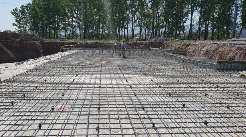 Kartepe Yüzme Havuzu’nun İnşası Başladı