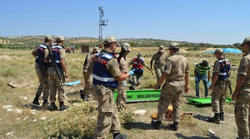Adıyaman&rsquo;da D&uuml;şen U&ccedil;ağın Pilotu 27 Kilometre Uzaklıkta Bulundu