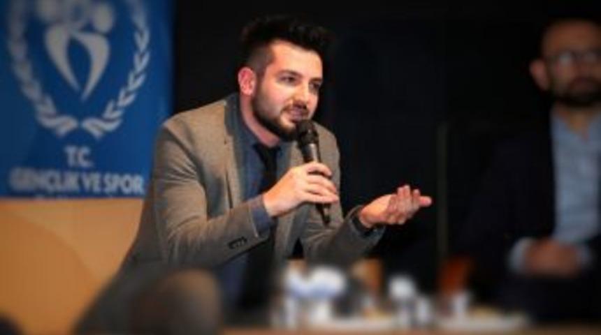 Sosyal Medya Tacizlerinde En &Ccedil;ok Kadın Ve &Ccedil;ocuklar Mağdur Oluyor