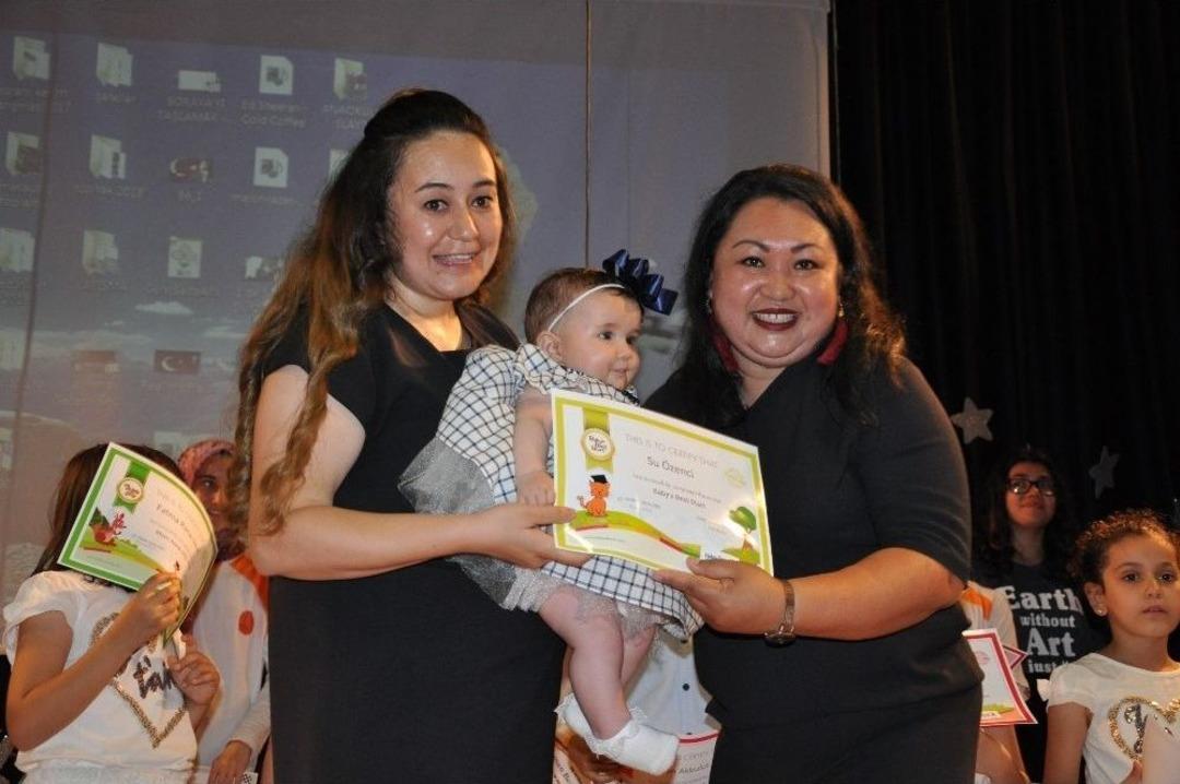 Kursiyerlerin Yıl Sonu G&ouml;sterisi