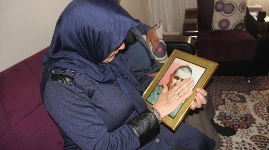 Bakan Kaya&rsquo;dan Hakarete Uğrayan Şehit Annesine Telefon