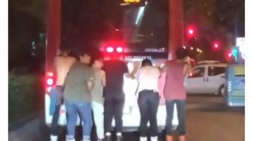 Patenli 7 &Ccedil;ocuğun Tehlikeli Yolculuğu