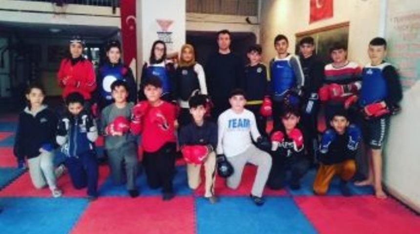 Malatya Muay Thai Takımı T&uuml;rkiye Şampiyonasına Katılıyor