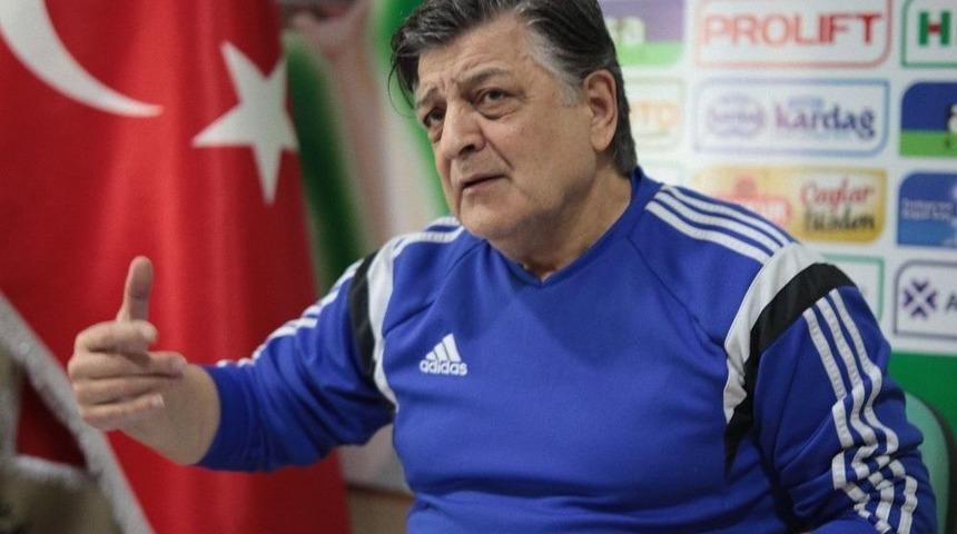 Yılmaz Vural&rsquo;dan İlgin&ccedil; &Ouml;neri: &ldquo;kaleci Değişiklileri Oyuncu Değişikliğinden Sayılmasın&rdquo;