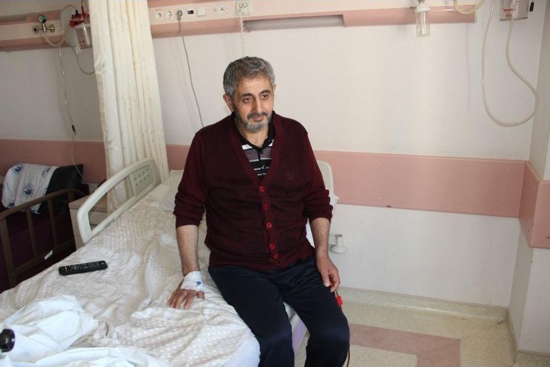 Erkeklerde Nadir G&ouml;r&uuml;len G&ouml;ğ&uuml;s Kanserinden Ameliyatla Kurtuldu