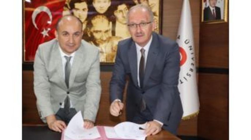 &Uuml;niversite İle Milli Eğitimden İşbirliği Protokol&uuml;