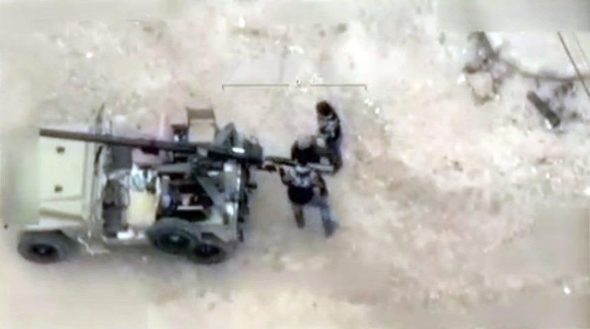 Ter&ouml;r &Ouml;rg&uuml;t&uuml;n&uuml;n Evlerin Arasında T&uuml;rkiye&rsquo;ye Saldırmalarını İha&rsquo;lar G&ouml;r&uuml;nt&uuml;lendi