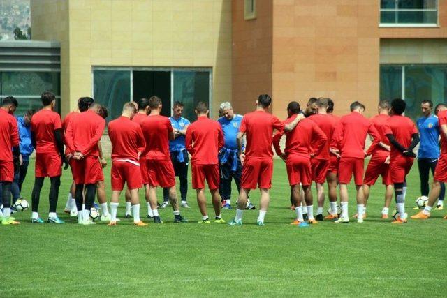 Kayserispor’da Beşiktaş Maçı Hazırlıkları Devam Ediyor