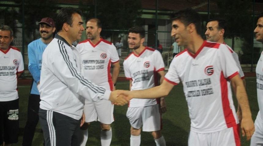 Hakim Ve Savcılar Gazetecilerle Dostluk Ma&ccedil;ında Karşılaştı