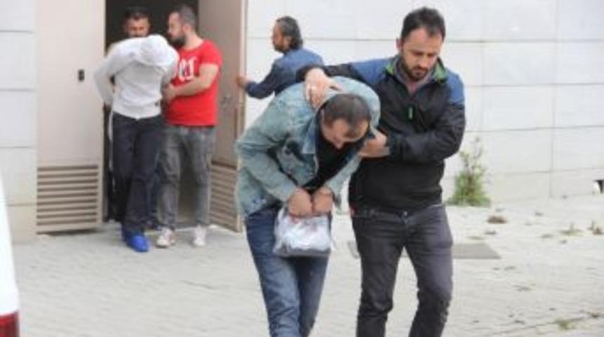 İstanbul&rsquo;dan Samsun&rsquo;a Uyuşturucu Getiren 2 Kişi Adliyeye Sevk Edildi