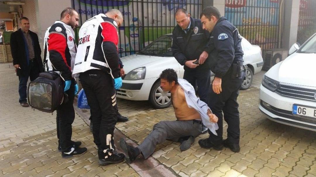 Alkoll&uuml; Şahıs Polis Ve Sağlık Ekiplerine Zor Anlar Yaşattı