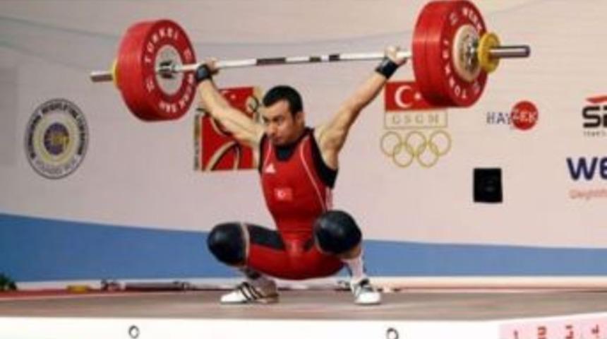 K&uuml;tahyalı Şampiyon Halterciden 2 Madalya Daha