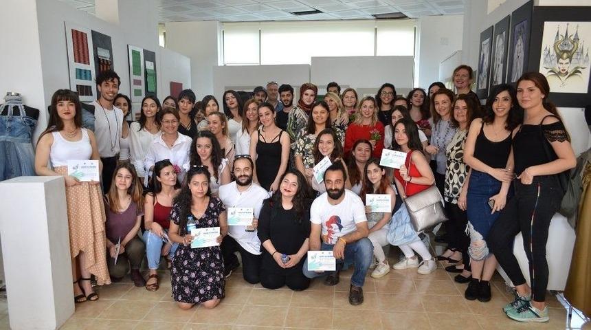 Öğrencilerden ’sanat Ve Dostluk’ Temalı Karma Sergi