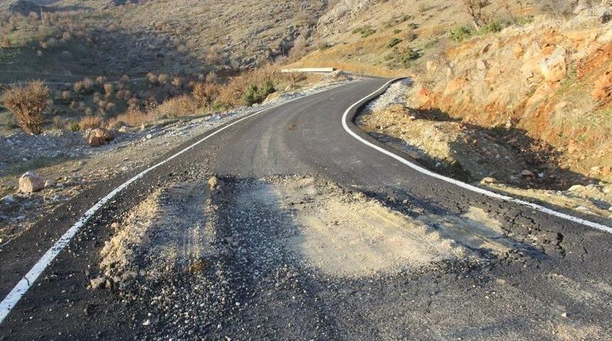 Sason&rsquo;da Yeni Yapılan Grup Yolu Kullanılamaz Hale Geldi