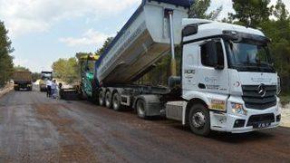 Kaş Çavdır-palamut Yoluna Sıcak Asfalt