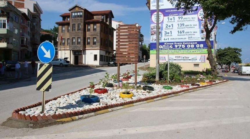 Ak&ccedil;akoca&rsquo;da Peyzaj D&uuml;zenlemeleriyle Orta Ref&uuml;jler G&uuml;zelleşiyor