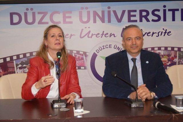 Düzce Üniversitesi’nde Türk Yoğun Bakım Derneği Şehir Toplantısı Düzenlendi