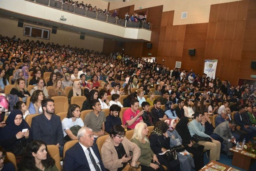 Prof. Dr. İlber Ortaylı&rsquo;ya B&uuml;y&uuml;k İlgi