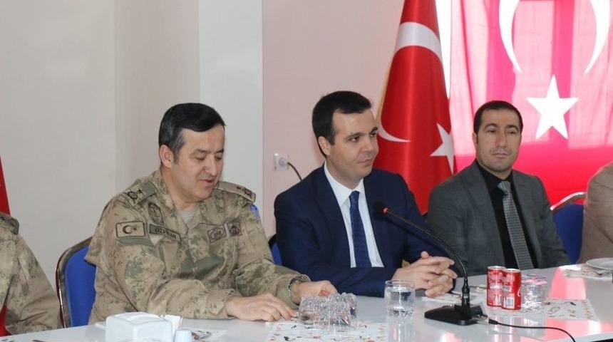 Kaymakam Vardar, G&uuml;venlik Korucularıyla Bir Araya Geldi