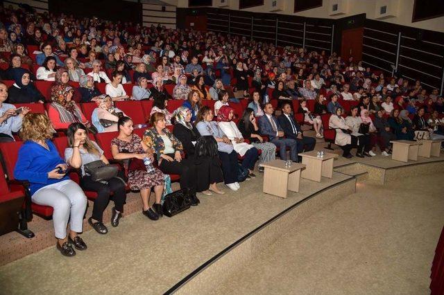 Altındağ’ın Kahraman Kadınları Sahnede