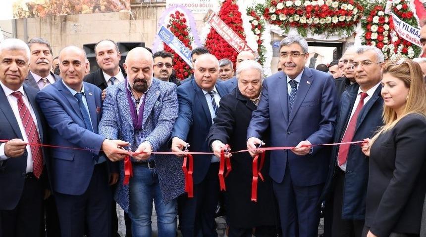 Gaziantepliler Derneklerinin Yeni Hizmet Binası T&ouml;renle Hizmete A&ccedil;ıldı