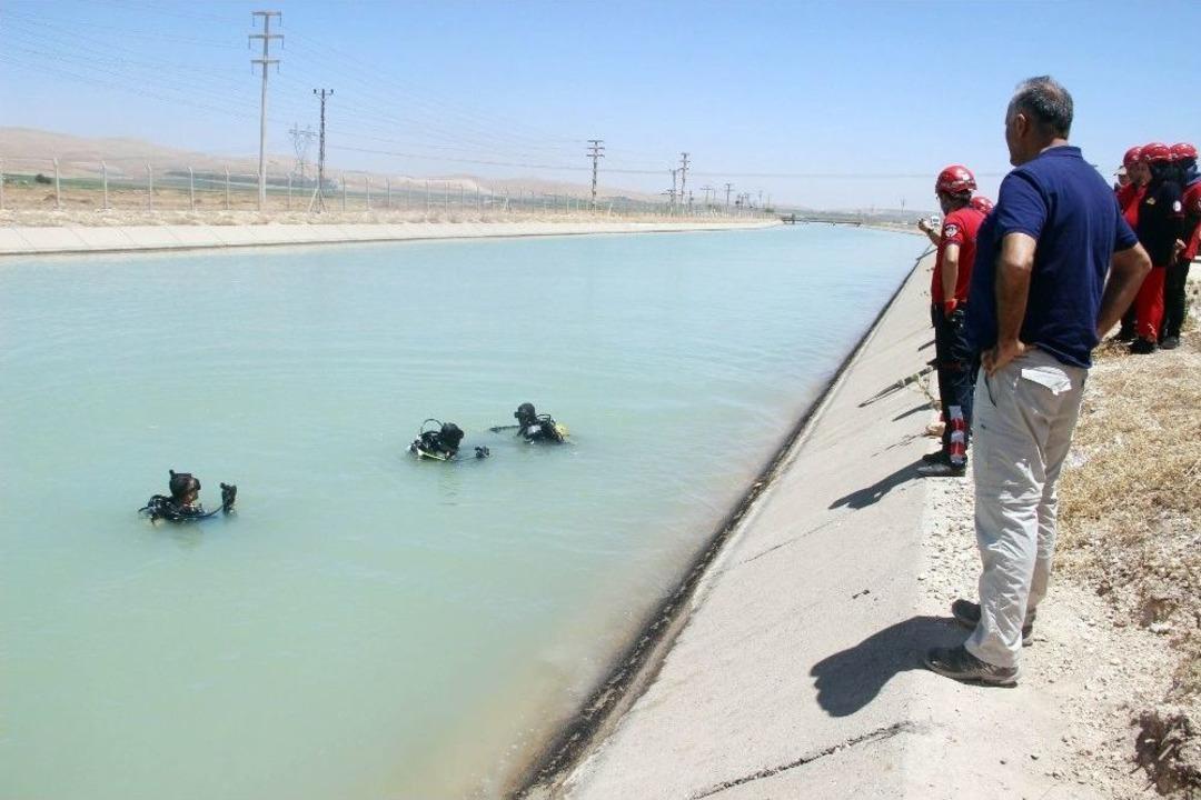 Erkek Arkadaşıyla Gezmeye Giden Gen&ccedil; Kız Kanalda Boğuldu