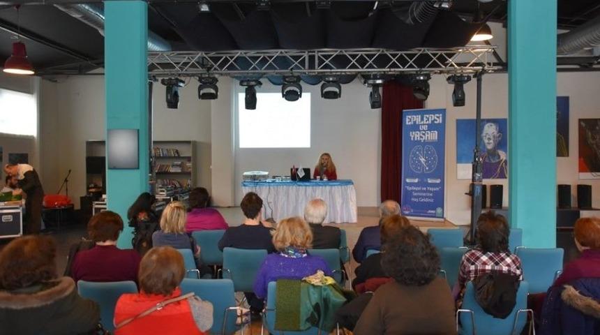 Epilepsi Ve Yaşam Semineri D&uuml;zenlendi