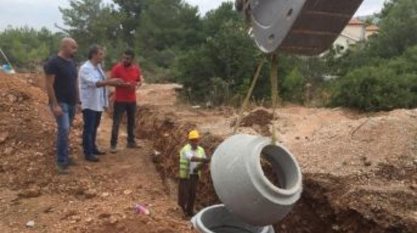 Akb&uuml;k&rsquo;te Kanalizasyon &Ccedil;alışmaları Devam Ediyor