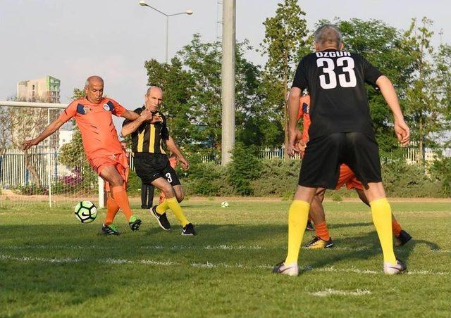 Tüfad’ın Veteranlar Futbol Turnuvası Başladı