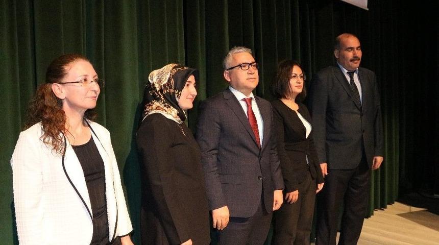 Niğde&rsquo;de &lsquo;değerler Eğitimi&rsquo; Projeleri Sunuldu