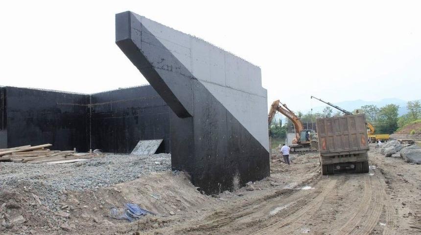 Arifiye&rsquo;de K&ouml;pr&uuml; İnşaatı T&uuml;m Hızıyla Devam Ediyor