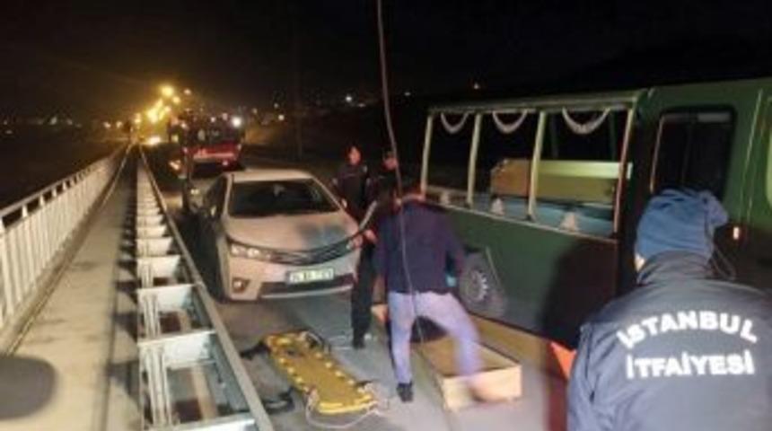 Arnavutk&ouml;y&rsquo;de 1&rsquo;i Kadın 2 Kişinin Cesedi Bulundu