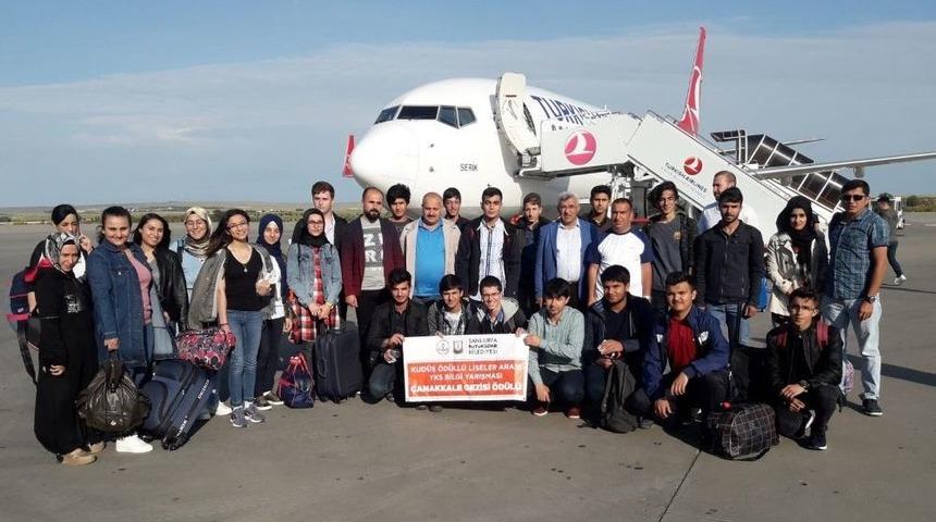 Başarılı &Ouml;ğrencilere &Ccedil;anakkale Ve İstanbul Gezisi