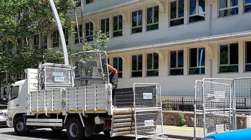 Ysk &Ccedil;evresinde G&uuml;venlik &Ouml;nlemleri Alındı