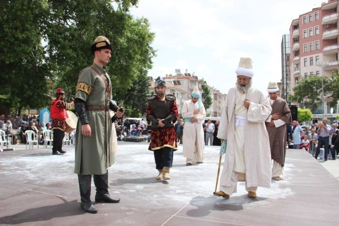 Hazreti Mevlana Karaman&rsquo;dan Temsili Olarak Konya&rsquo;ya Uğurlandı
