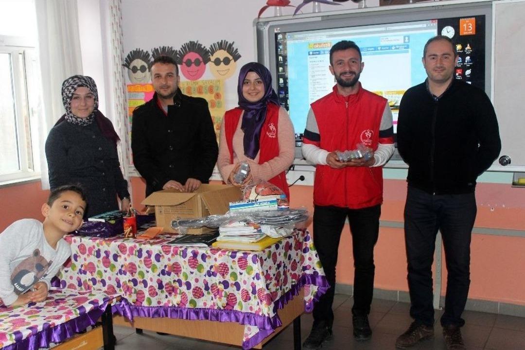 G&uuml;m&uuml;şhane Gen&ccedil;lik Merkezi Tiyatro İle Her Yerde