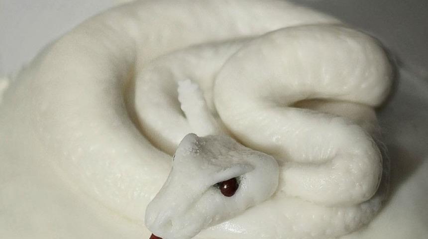 Nimetle şaka olmaz dedirten en egzantrik tatlılar