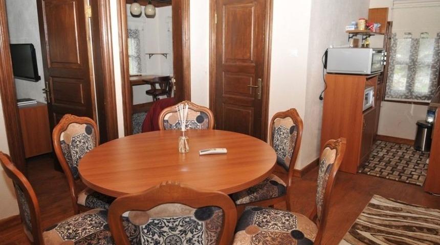 Bursa&rsquo;dan D&uuml;nyaya A&ccedil;ılan Edebiyat Kapısı