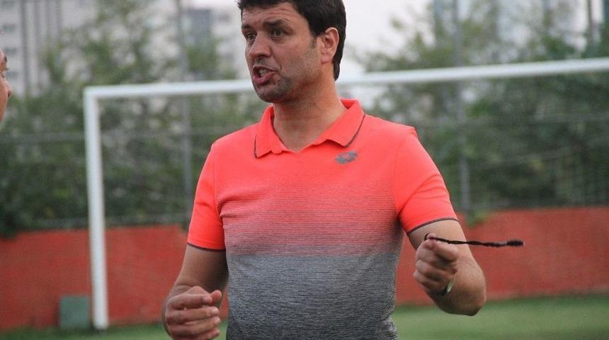 Adanaspor Teknik Direkt&ouml;r&uuml; Arslan: &ldquo;4 Transfer Yapmak Zorundayız&rdquo;